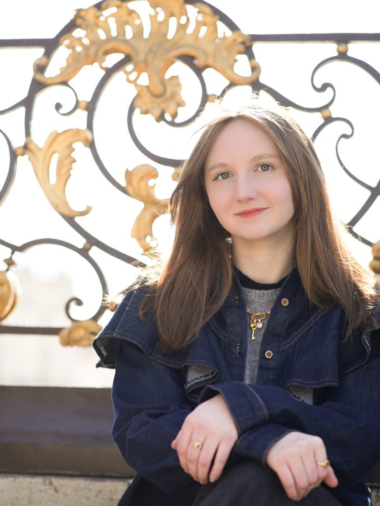 portrait de Clothilde, un membre de l'équipe Alchimy