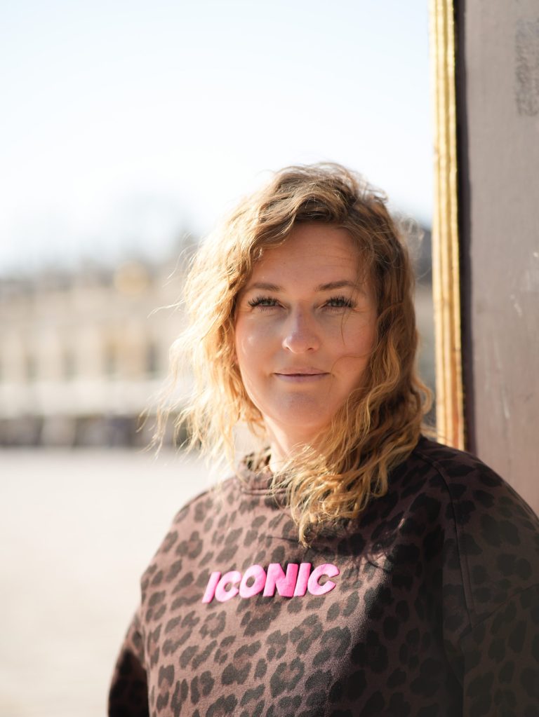 portrait de Emilie, un membre de l'équipe Alchimy